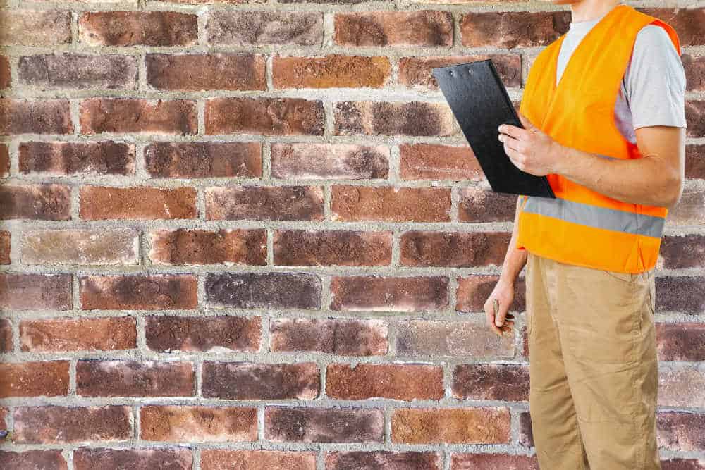Can I Get a Surveyor to Fight My Corner—And Who Pays for That Leicester?