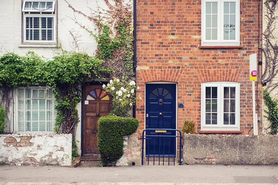 Serving Notice Under the Party Wall Act Leicester